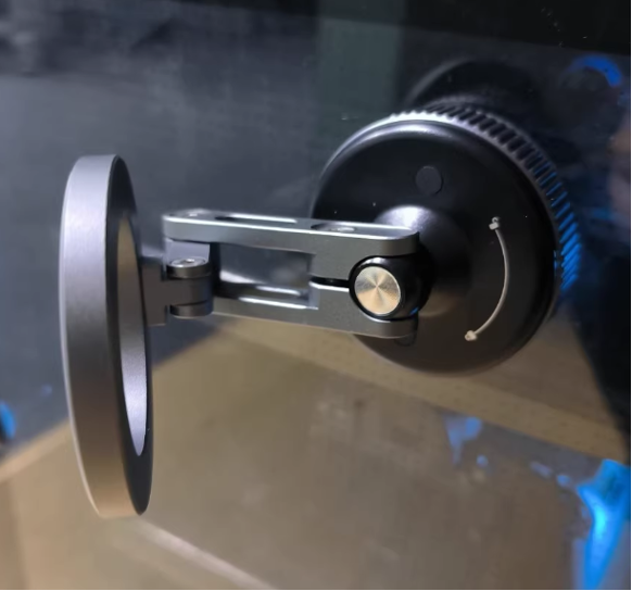 Magnetic Alloy Car Dashboard Phone Holder – 360° Rotation & N52 Grip